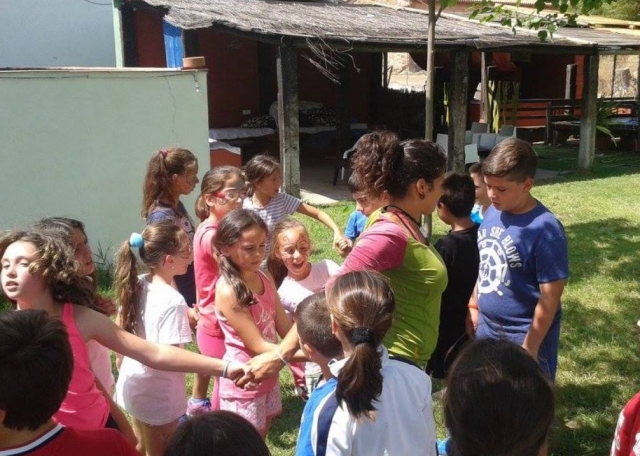 Juegos en el campamento del Albergue de Espiel